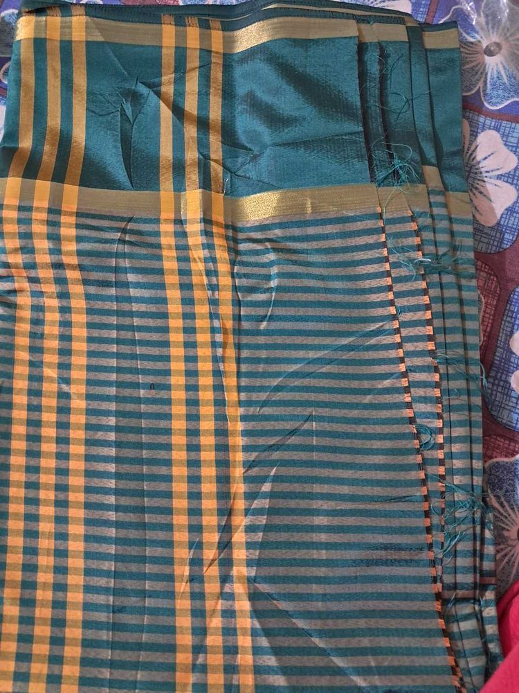 Green &amp; Gold Checked Saree