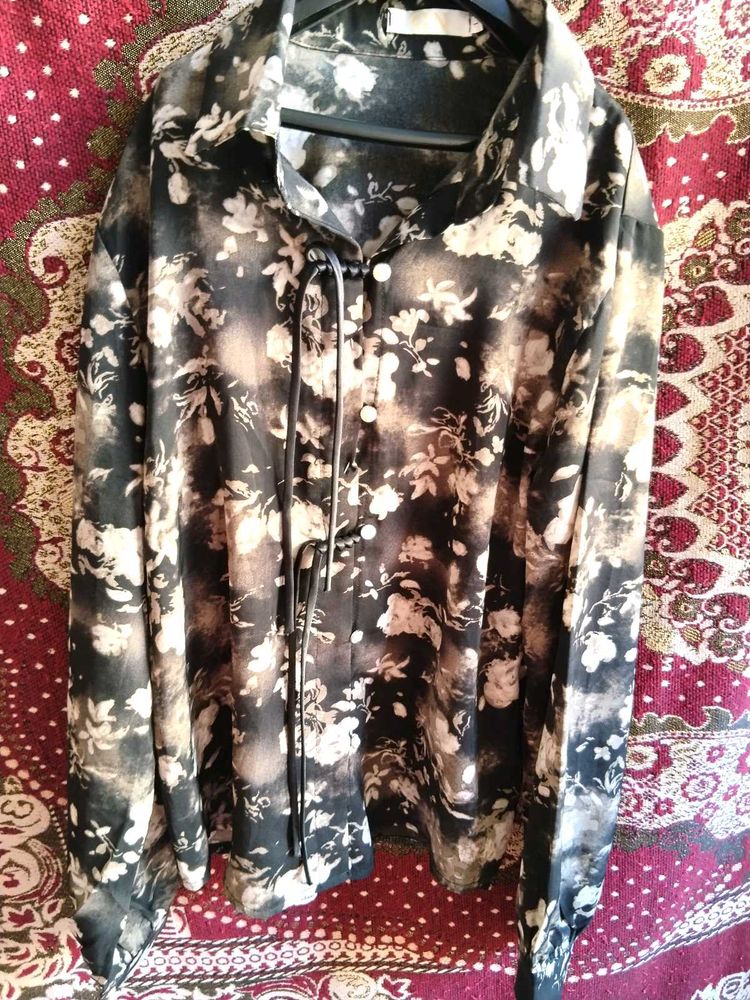 Floral Print Collared Button-Up Shirt