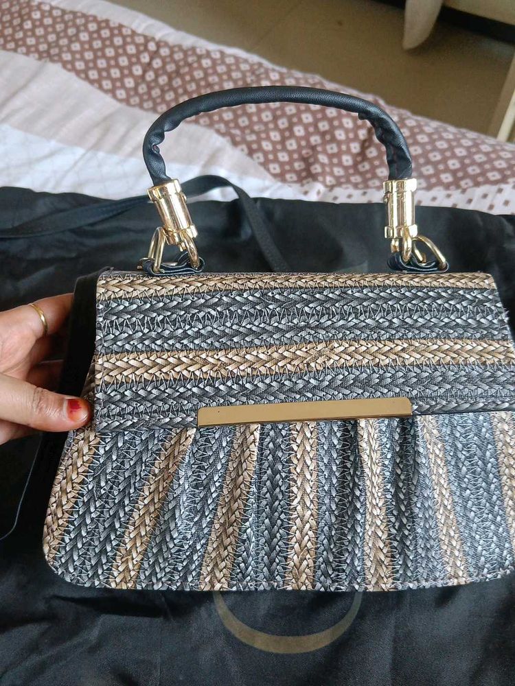 Stylish Woven Handbag