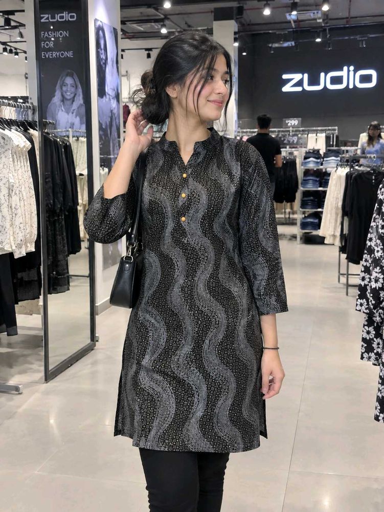 Stylish Black Kurta with Unique Print