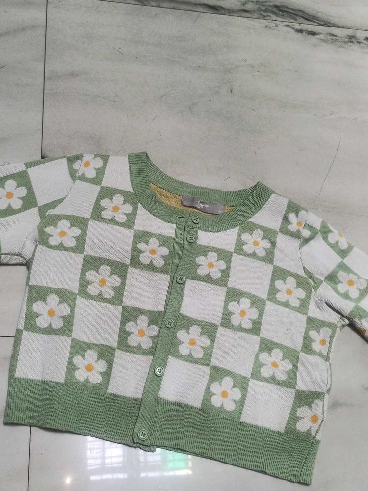 Cute Green &amp; White Floral Checkered Cardigan