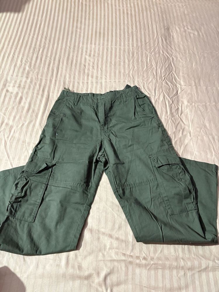 Green Cargo Pants