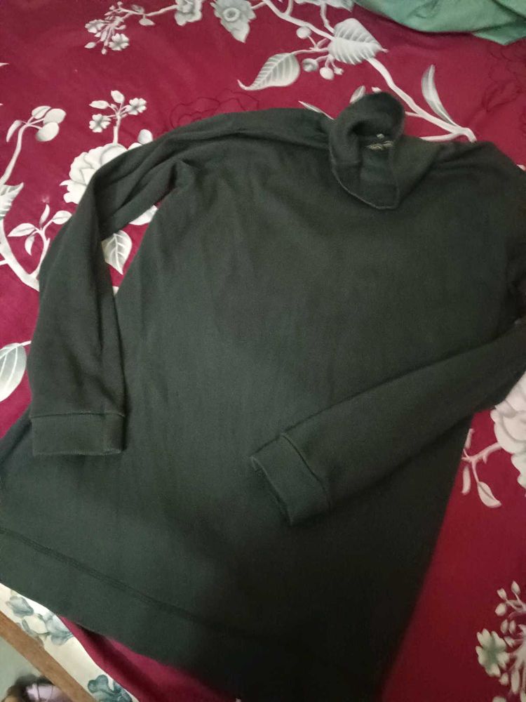 Women's Dark Green Turtleneck Sweater