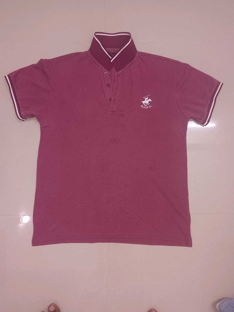 Burgundy red polo T-shirt