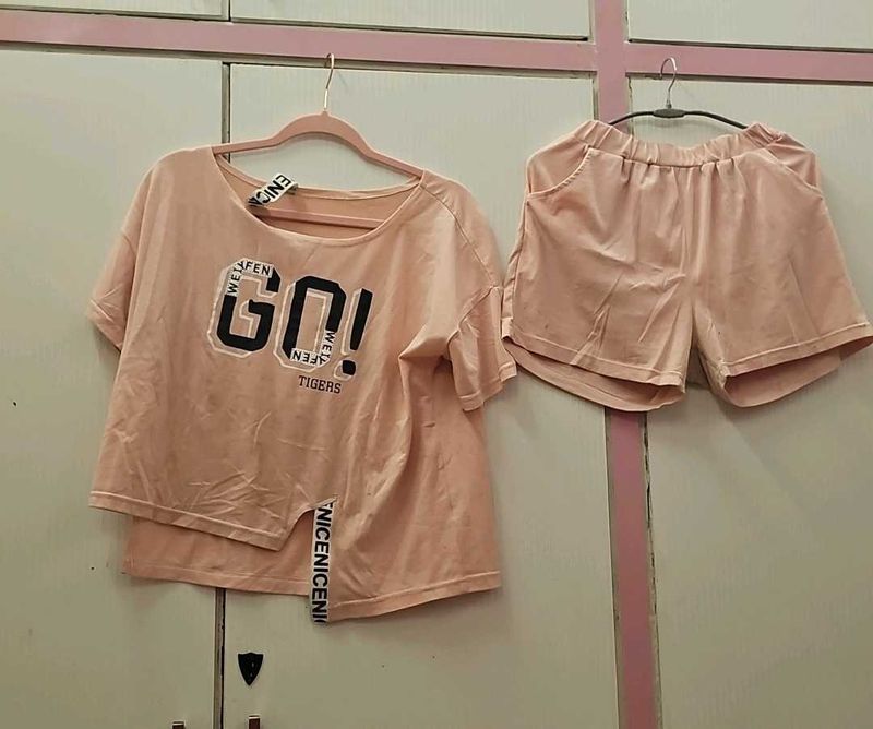 Cute Pink "GO!" Graphic Tee &amp; Shorts Set
