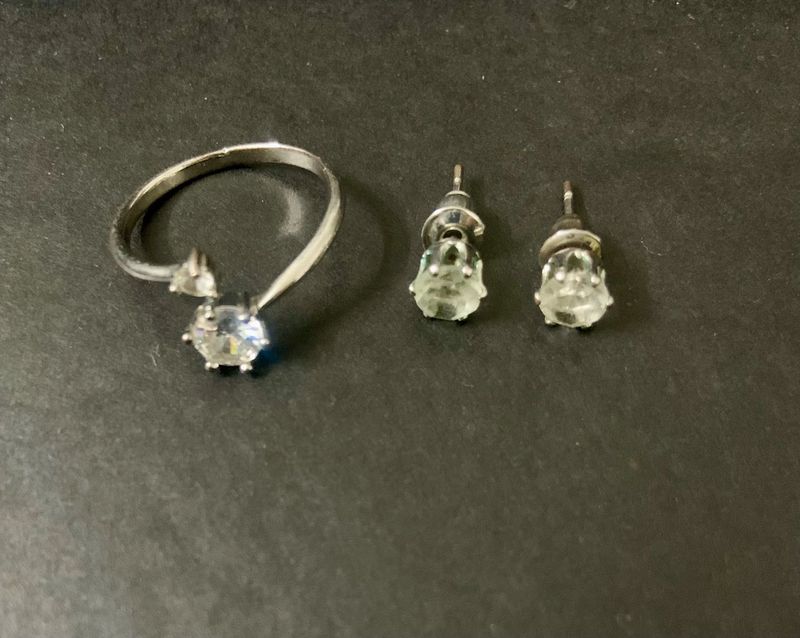 Sparkling Ring and Earring Set