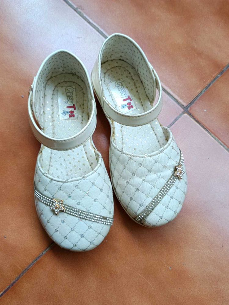 Cute Girls' shoes 4 years perfect fit