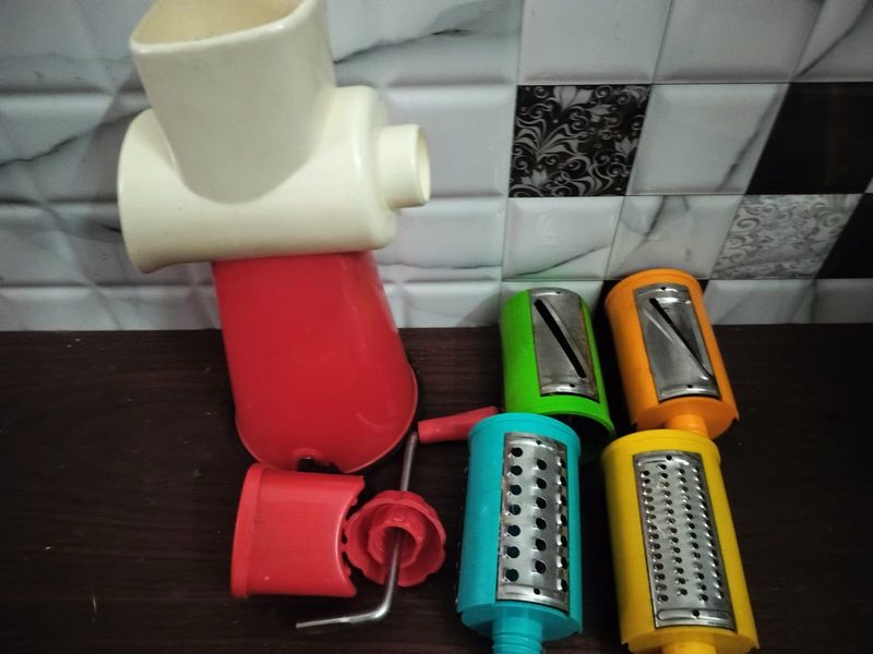 Manual Food Grater and Slicer