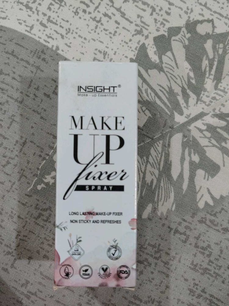 Insight Make Up Fixer Spray