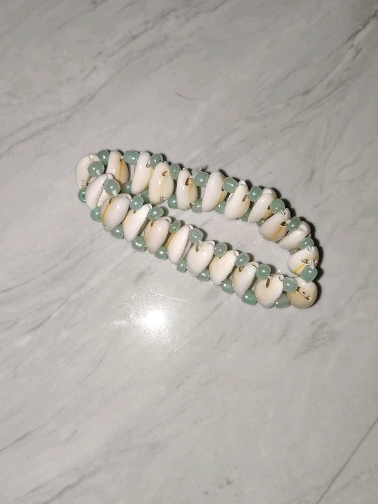 Shell &amp; Bead Bracelet