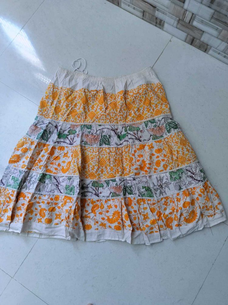 Tiered Floral Print Midi Skirt