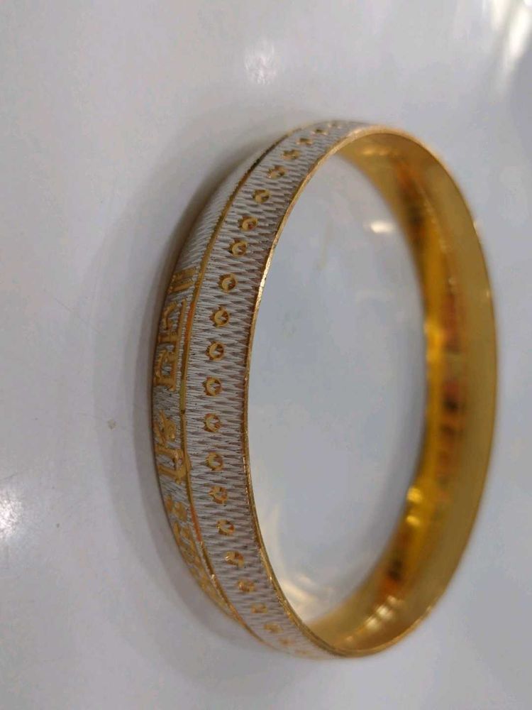 Elegant Gold &amp; Silver Tone Bangle