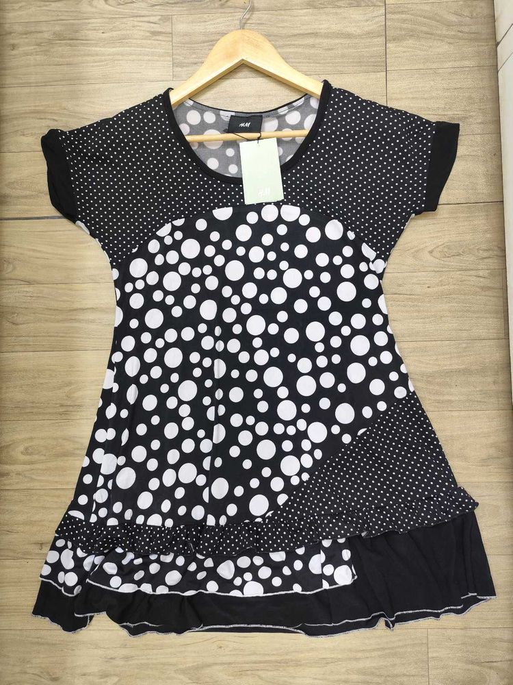 H&amp;M Ruffle Dress Style Long Top - Size (M)