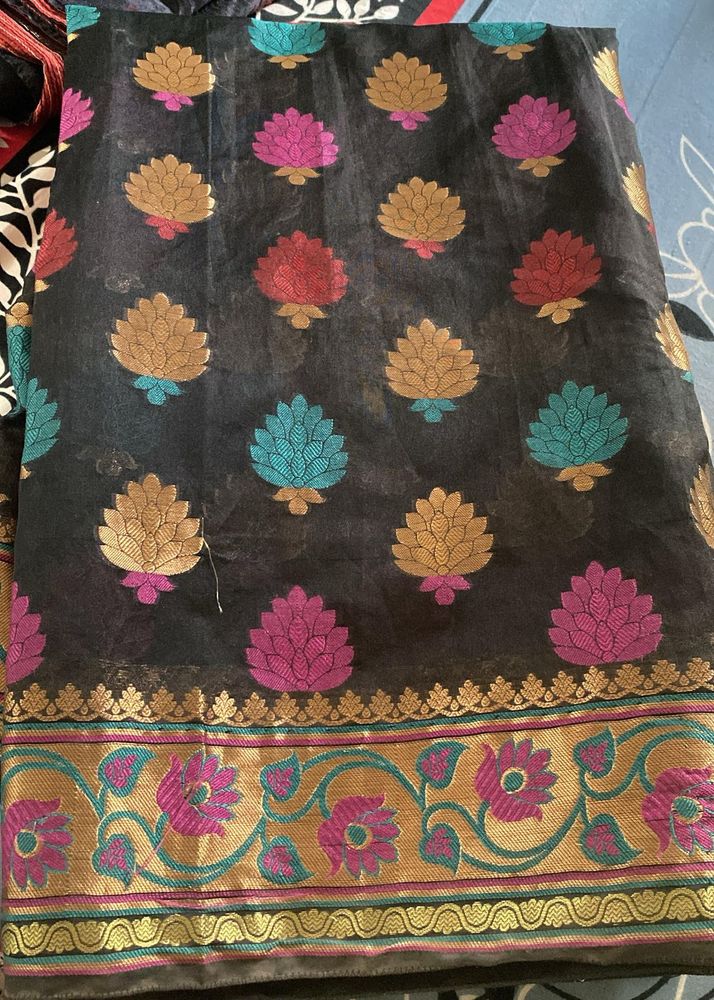 Elegant Black Saree with Floral Motifs