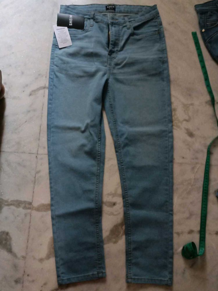 Light Wash Denim Jeans Womens