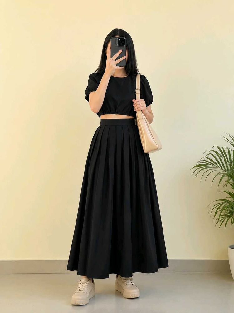 Chic Black Crop Top &amp; Maxi Skirt Set
