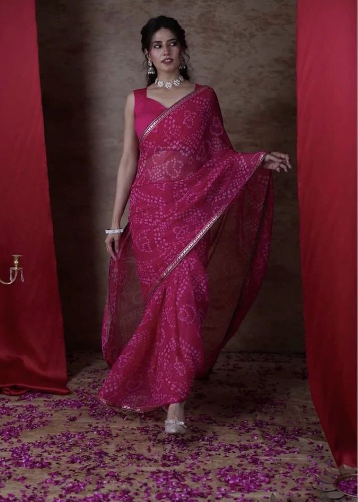 Beautiful Pink Bandhani Saree