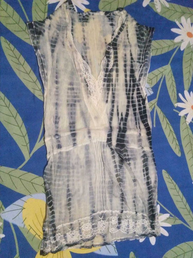 Tie-Dye Sleeveless Top