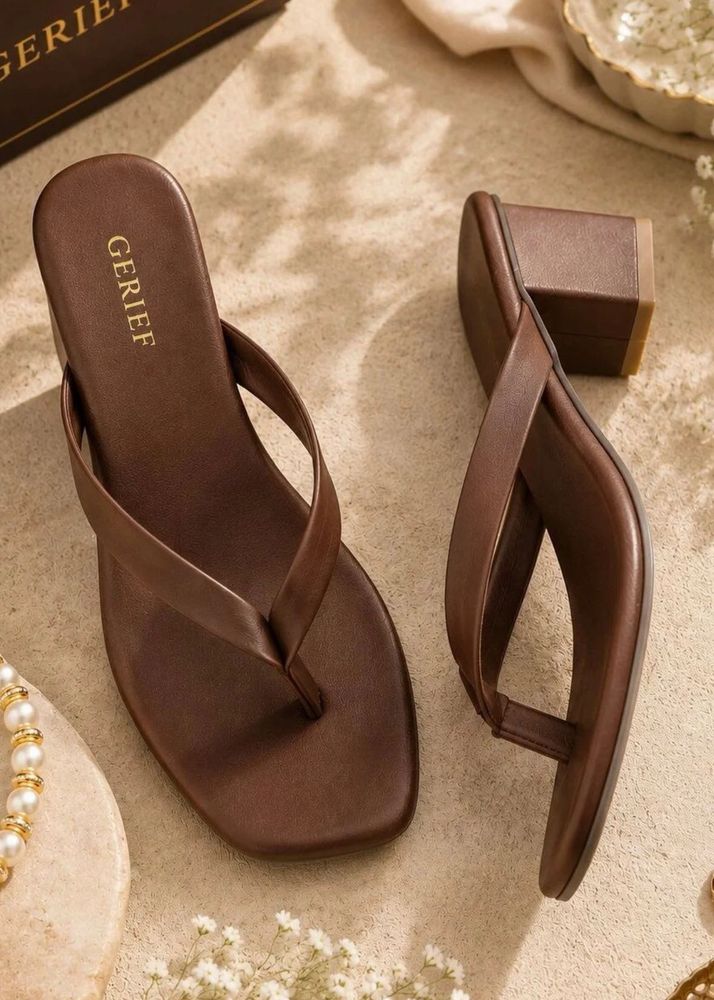 Stylish Brown Block Heel Thong Sandals
