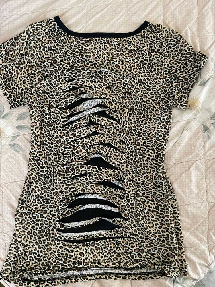 Leopard Print Ripped T-Shirt
