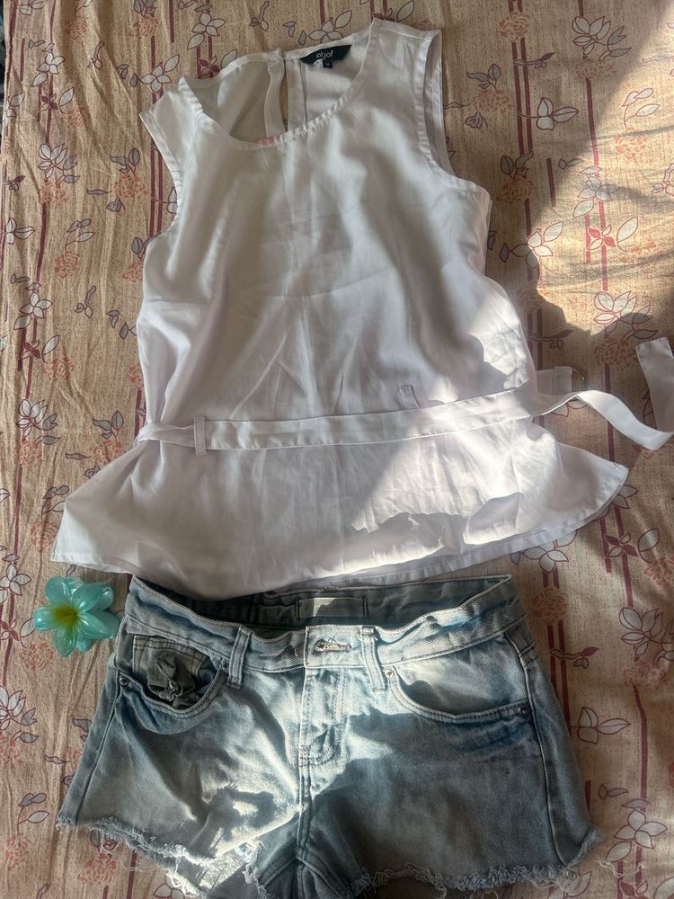 Cute White Sleeveless Top