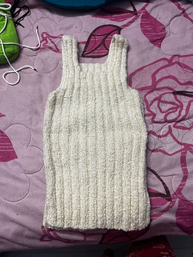 Cream Knit Sleeveless Top