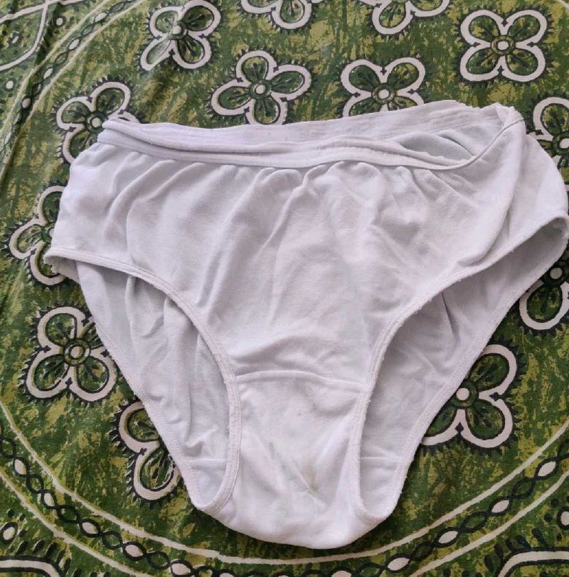 white women shorts