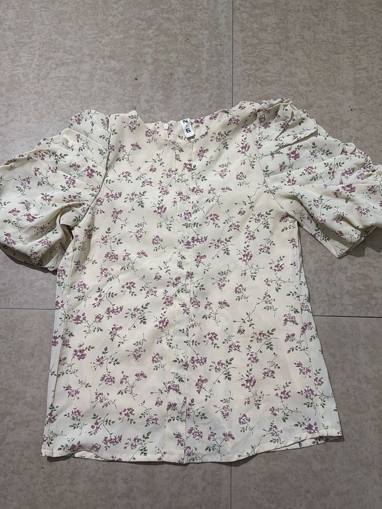 Floral Puff Sleeve Top