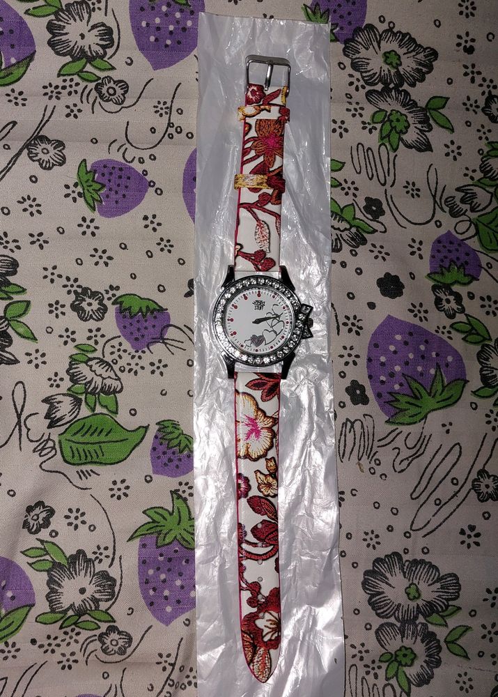 Women's Beautiful Brand New Watch- Working