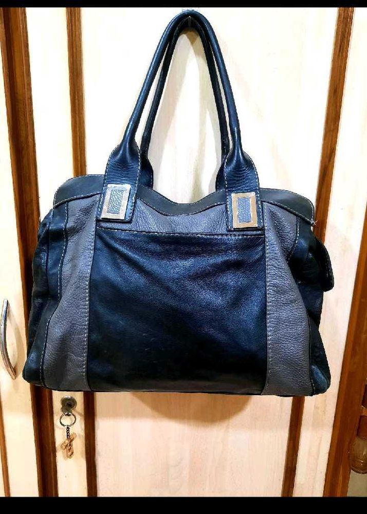Chic Two-Tone Leather Shoulder Bag