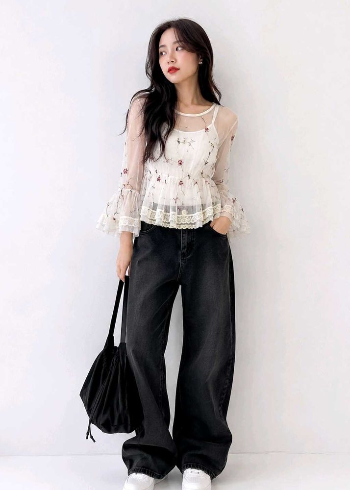 Vintage Bloom Mesh Korean Top🌸✨️