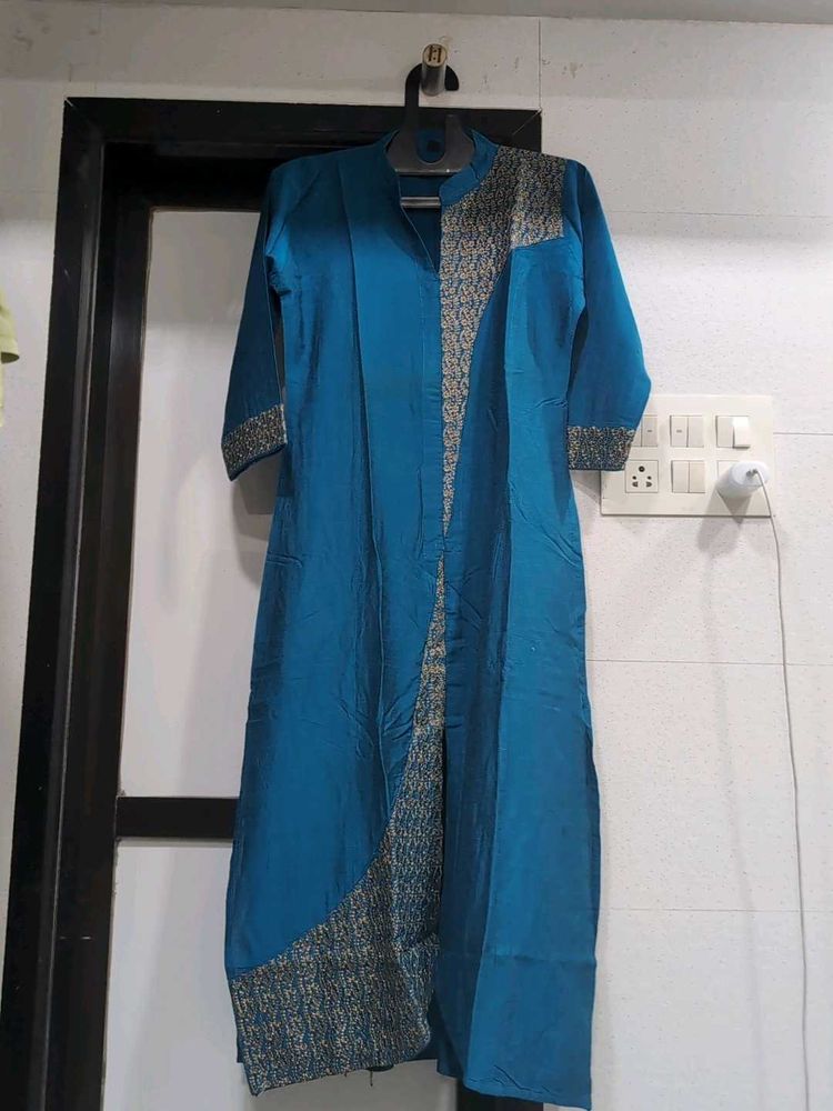 Elegant Teal Kurta with Intricate Print