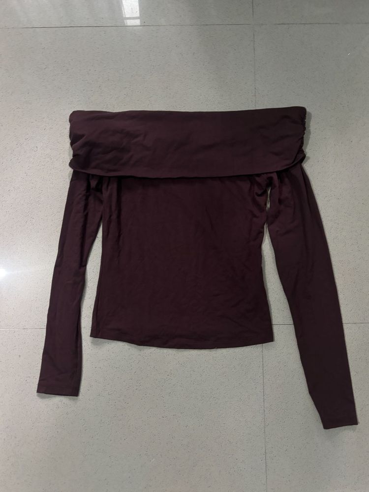 Off-Shoulder Long Sleeve Top (fixed price)