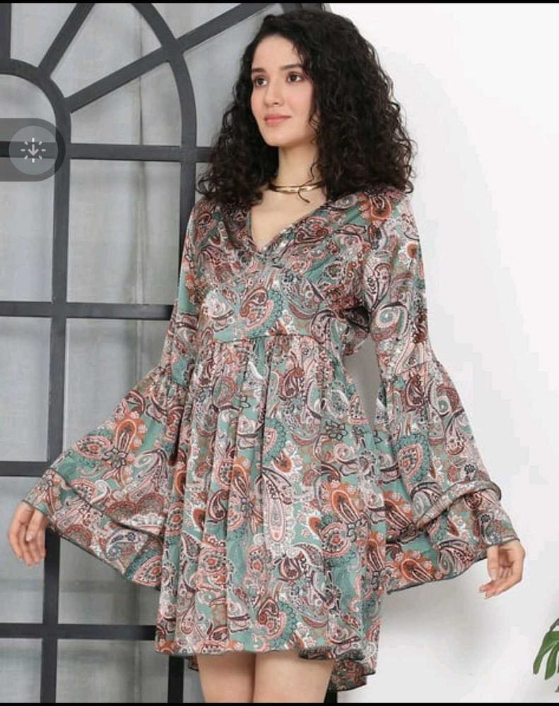 Shein Bohemian Full Tiered Sleeves Paisley Print