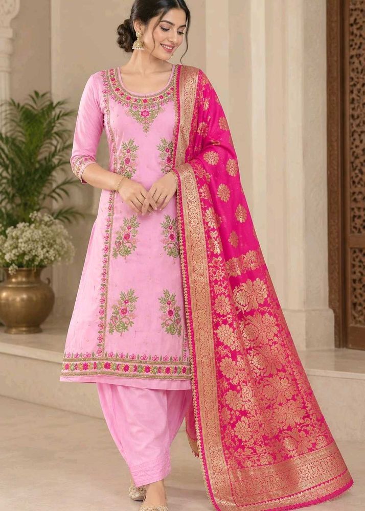 Elegant Pink Embroidered Kurta Set