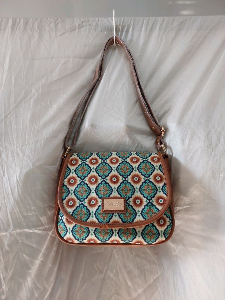 Kleio Brawn New Sling Bag