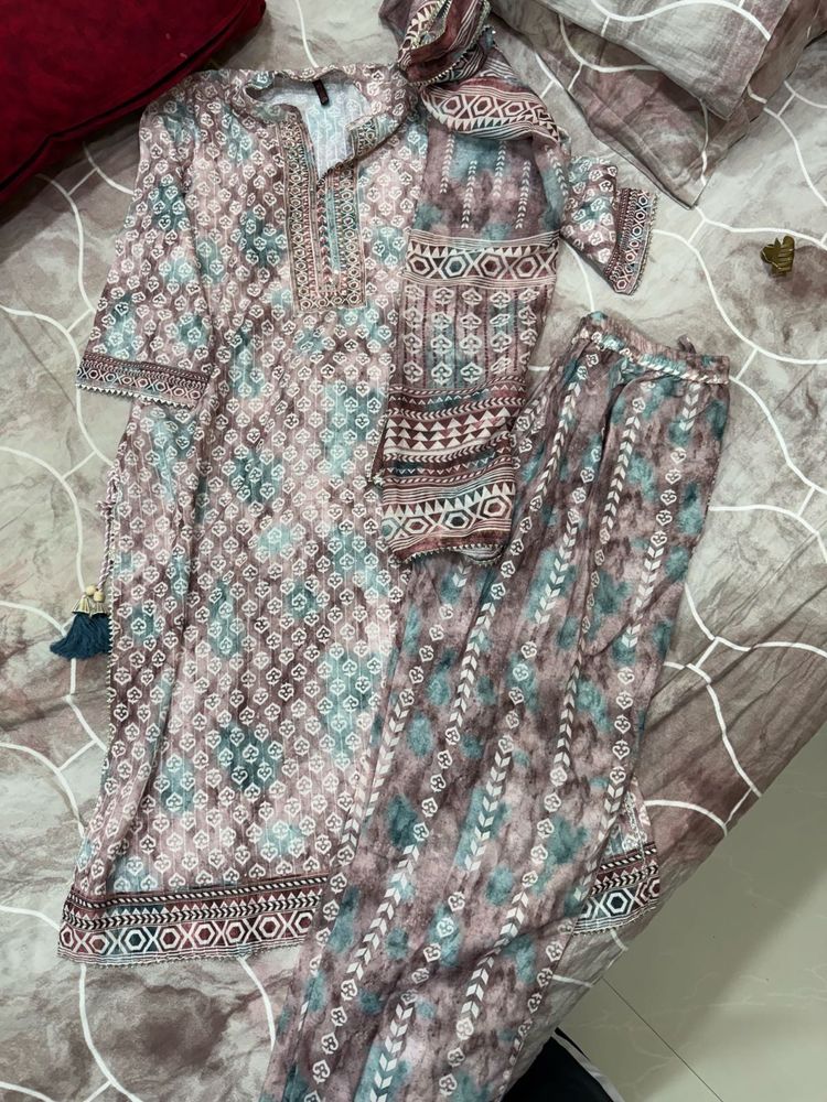 Flawless Kurti Set
