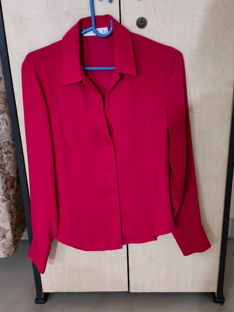 Chic Red Button-Up Blouse