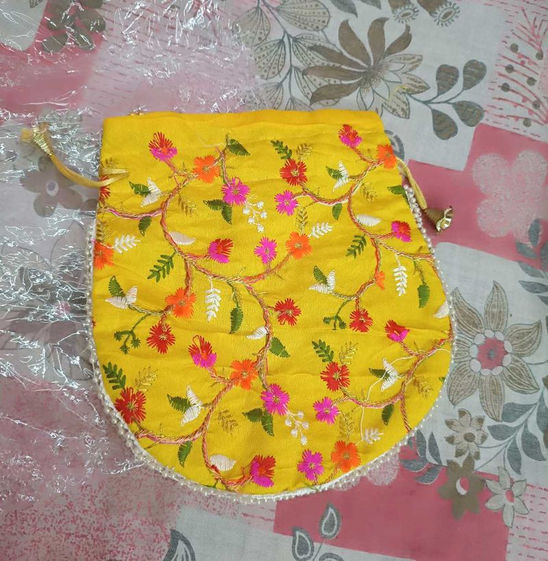 Floral Pouch