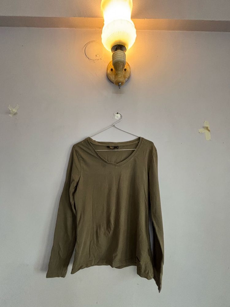 olive green t shirt s size