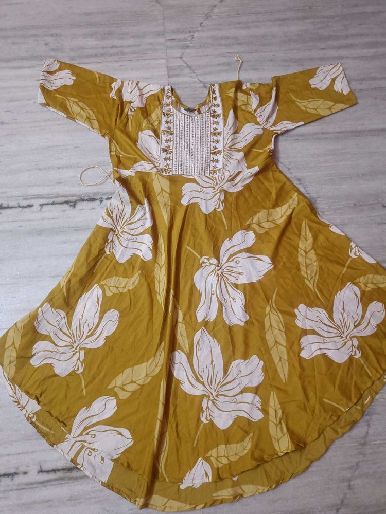 Beautiful Mustard Yellow Kurta with Floral Print