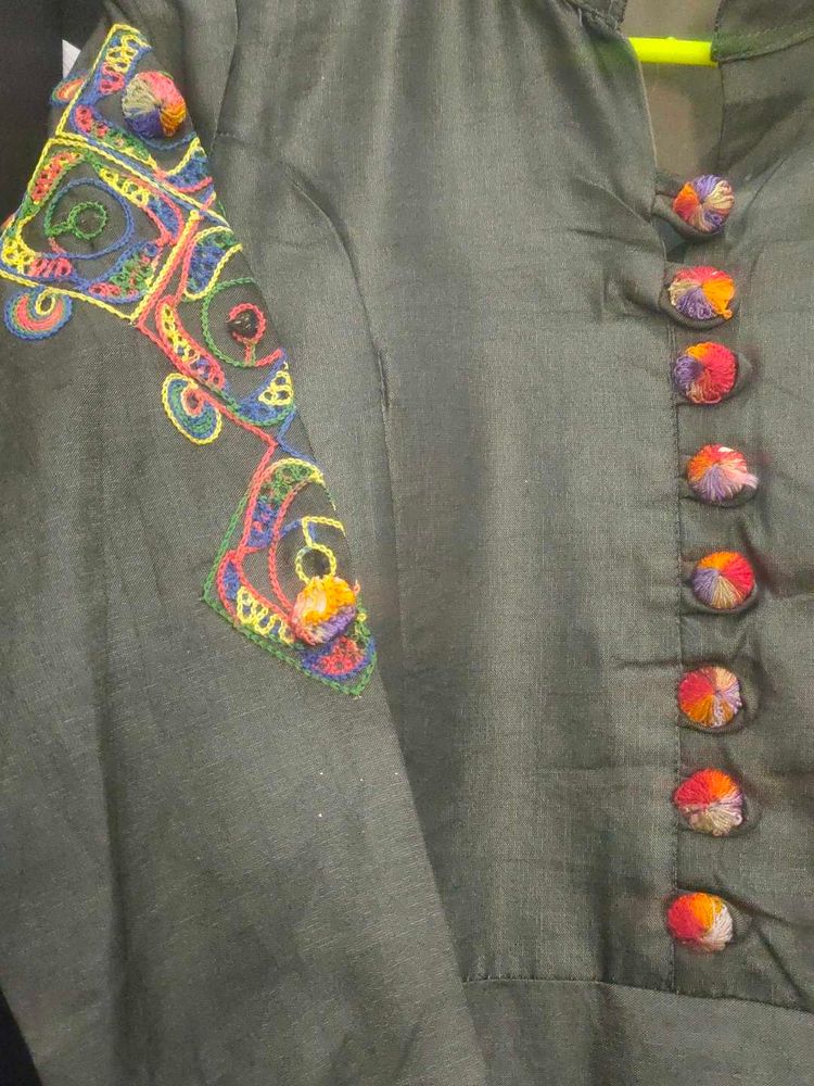 Embroidered jaipuri kurti 2days Order Availab