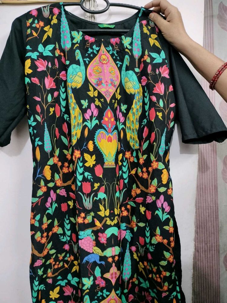 Vibrant Peacock Print women Kurta