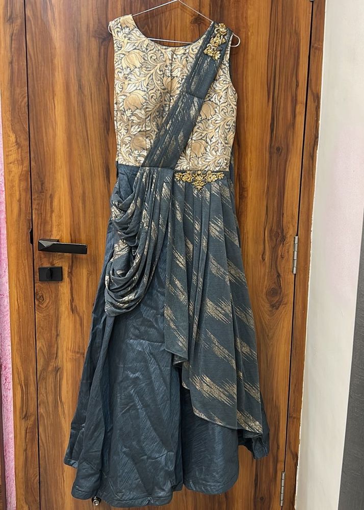 Elegant Ethnic Gown for Special Occasions