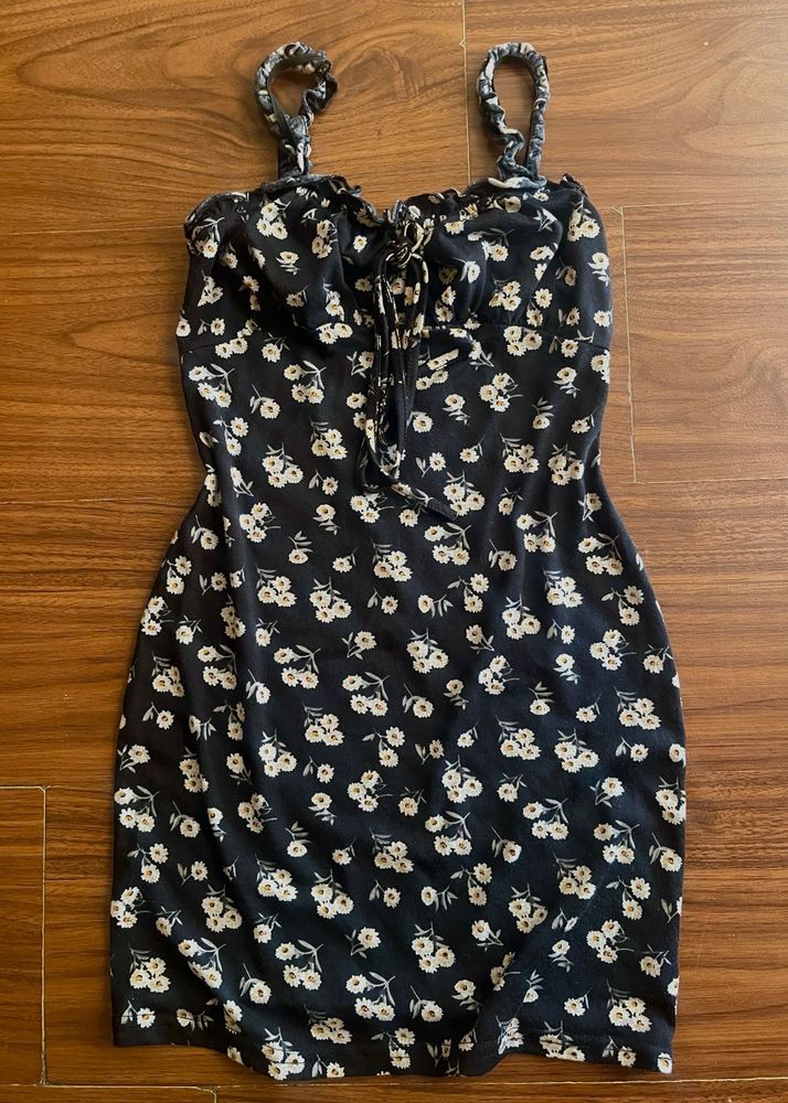 Urbanic Black Floral Tie-Front Mini Dress | XS