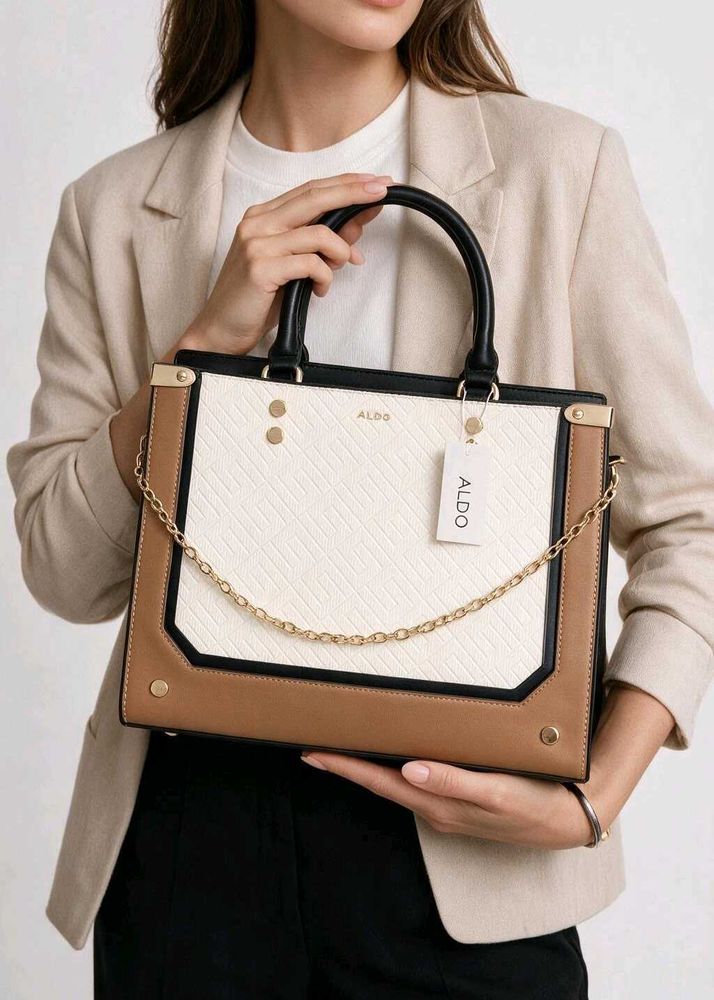 Chic ALDO Handbag - Versatile &amp; Stylish