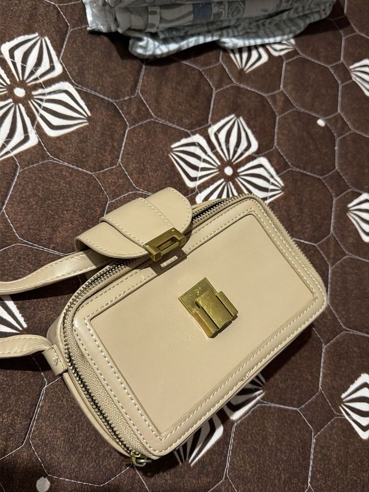 Stylish Beige Crossbody Bag