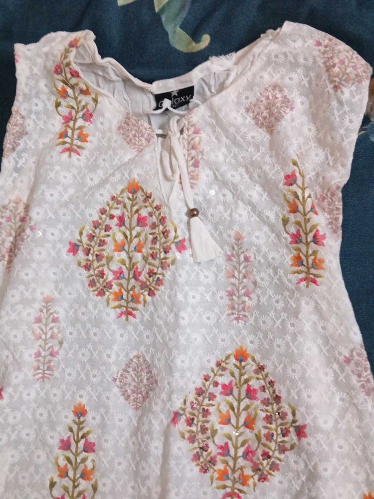 Elegant Embroidered Kurta