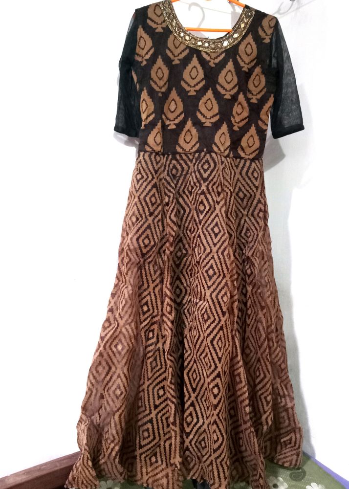 Self Stitched Women Ethnic Gown 🤎 🖤