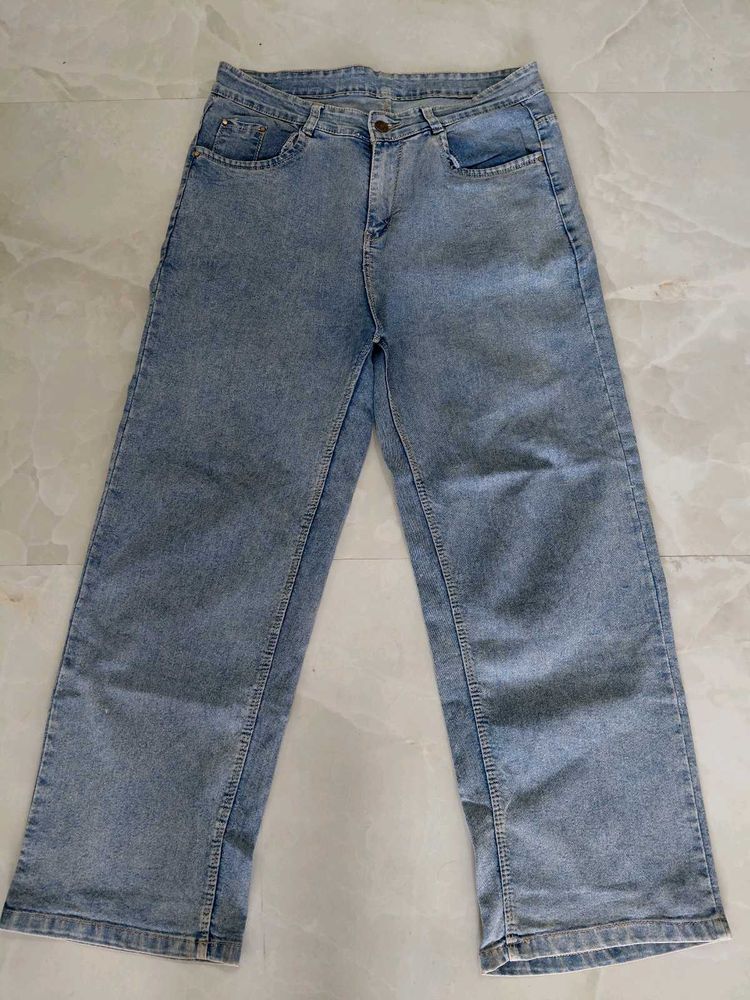 Light Wash Denim Jeans and top